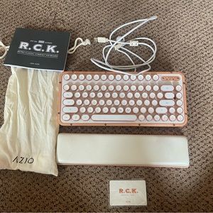 Azio Retro Compact Keyboard in Posh color way